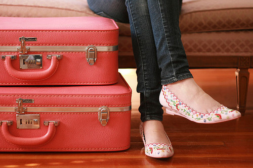 cute-fashion-girl-pink-shoes-suitcase-Favim.com-80452