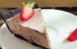 strawberry-chocolate-cake-540x357