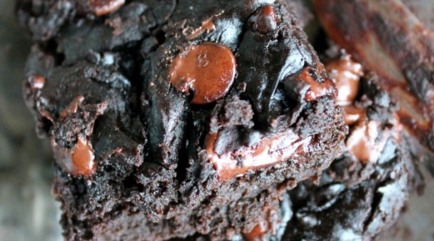 Black Bean Avocado Chocolate Chip Fudge Brownies